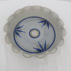 Boulder Pottery Handthrown Handpainted Quiche Deep Pie Dish Leaf Motif Vintage